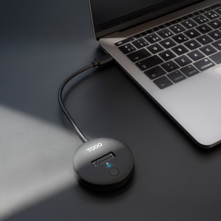 TooQ Docking Station USB-C 3.2 Gen 2x1 para SSD M.2 NVMe PICe, Negra