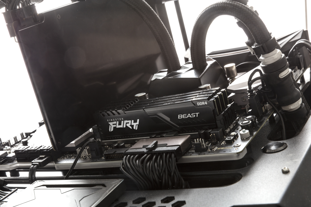 Kingston Technology FURY Beast 16GB 3200MT/s DDR4 CL16 DIMM 1Gx8 Black