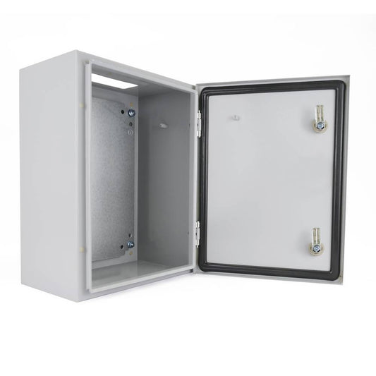 Caja de distribución eléctrica metálica con protección IP65 para fijación a pared 700x500x200mm