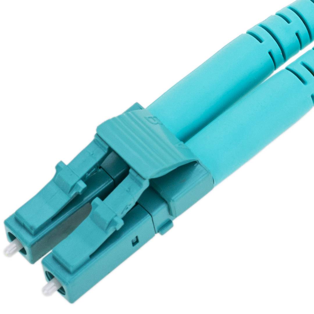 Cable OM3 de fibra óptica LC a SC multimodo duplex 50/125 de 15m