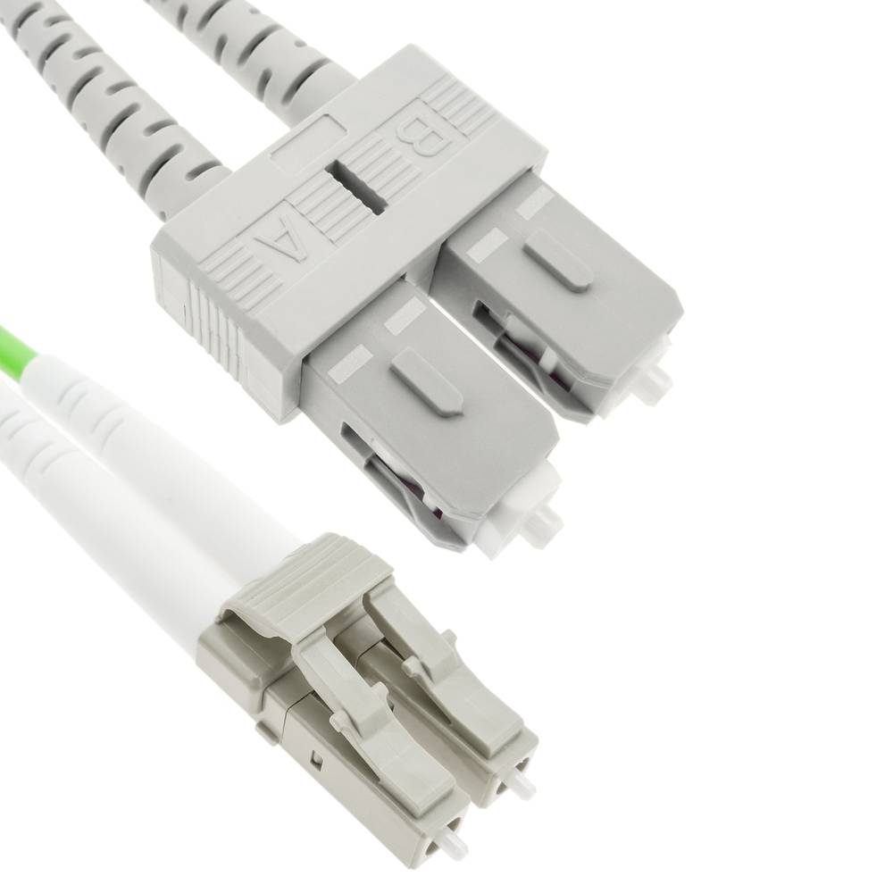 Cable de fibra óptica OM5 multimodo duplex 50µm/125µm LC/PC a SC/PC 100Gb de 50 cm