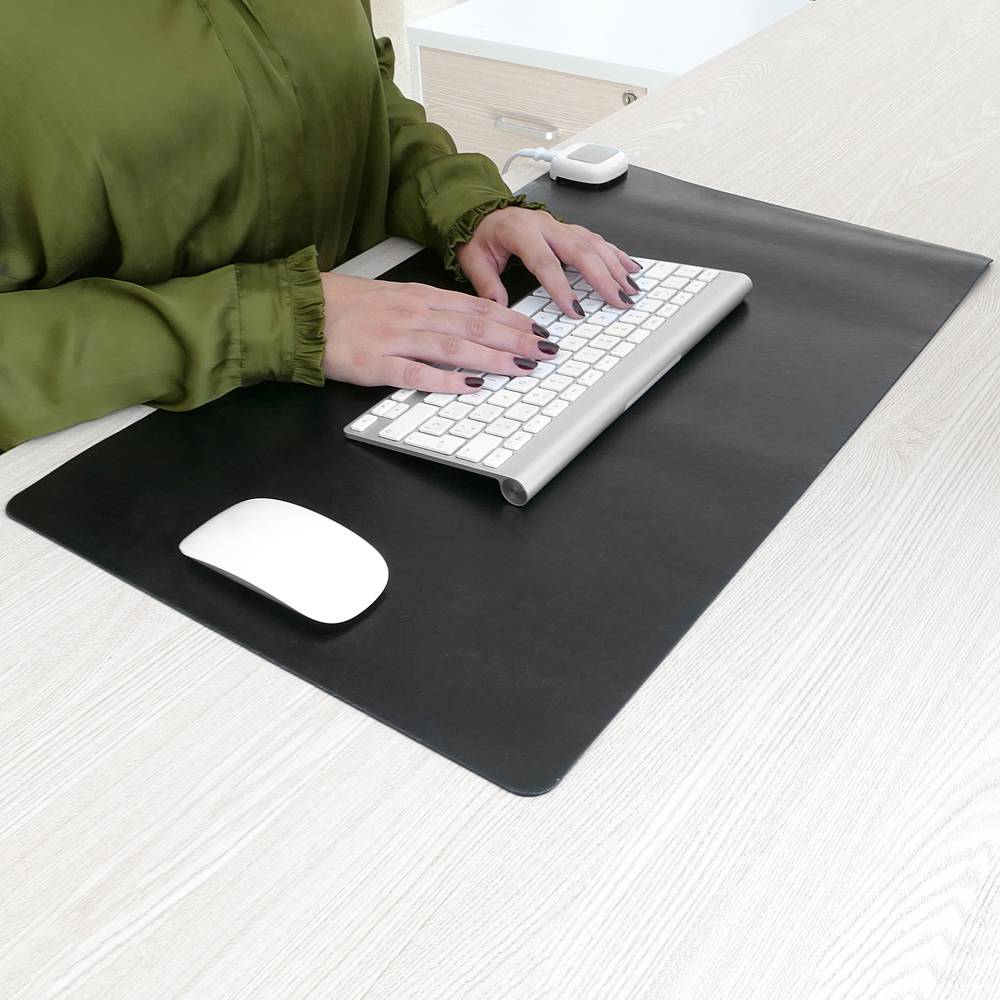 Alfombra y superficie térmica con calefacción para escritorio suelo y pies de 60 x 36 cm 65W negro