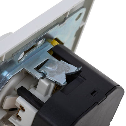 Base de enchufe schuko con USB A hembra 80x80mm para empotrar