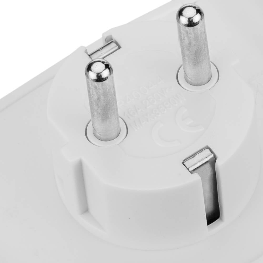 Multiplicador adaptador de clavija enchufe schuko triple blanco