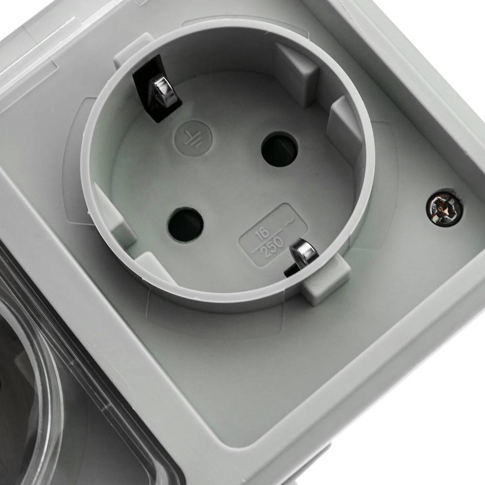 Base de superficie estanca IP54 16A 250V con doble schuko