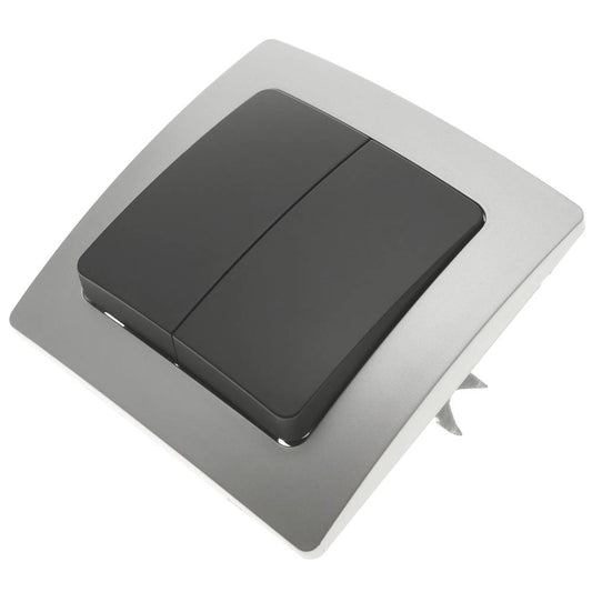 Interruptor doble empotrable con marco 80x80mm serie Lille de color plata y gris