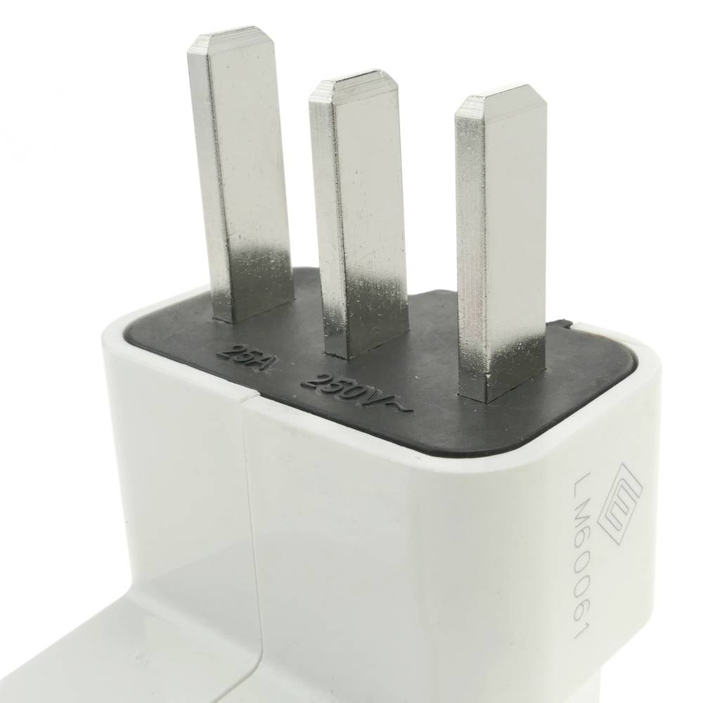 Clavija de enchufe 25A 2P+T para hornos y cocinas de color blanco