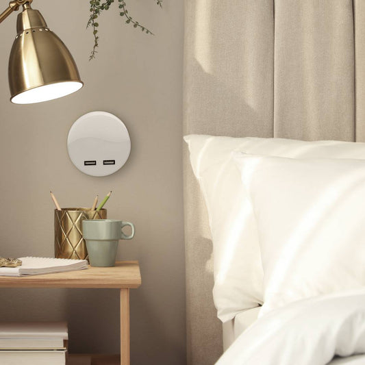 Piloto de luz LED nocturna redondo de tipo enchufe con sensor crepuscular 230VAC y 2 x USB