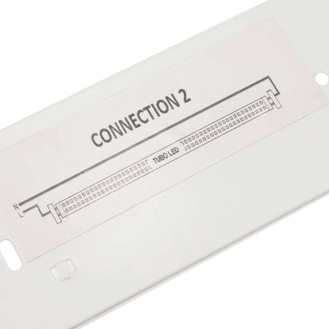 Pantalla estanca para tubo LED 1 x 600 mm con conexión en dos extremos IP65 T8 G13