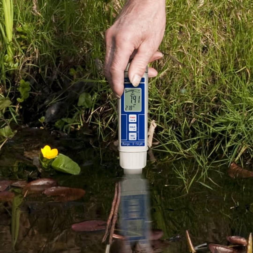 Medidor de pH para piscinas de agua salada PCE-PH 22