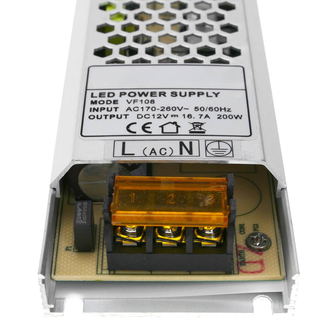 Fuente de alimentación industrial de superficie 12VDC 16.7A. Tamaño 53 x 308 x 21 mm