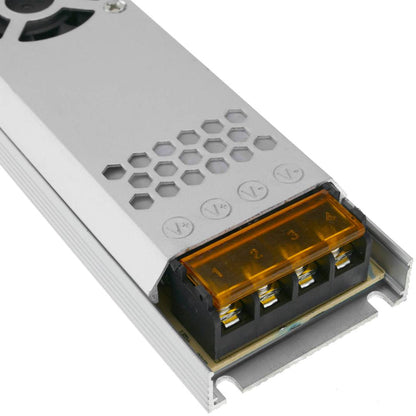 Fuente de alimentación industrial de superficie 12VDC 20.8A. Tamaño 53 x 308 x 21 mm