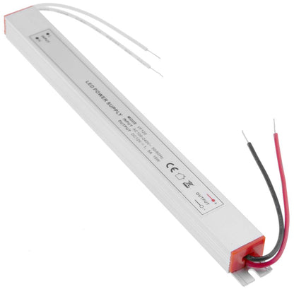 Fuente de alimentación industrial para LED 12VDC 1.5A. Tamaño 18 x 208 x 15 mm