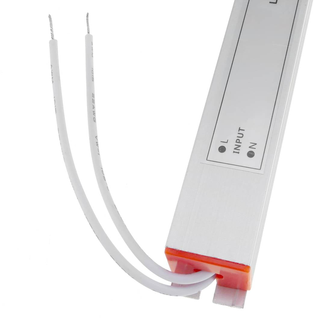 Fuente de alimentación industrial para LED 12VDC 1.5A. Tamaño 18 x 208 x 15 mm