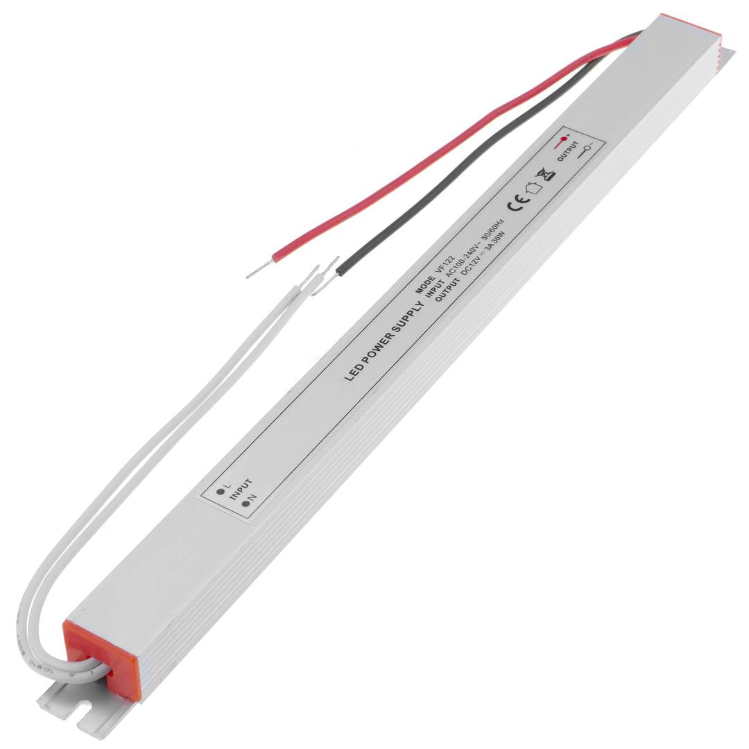 Fuente de alimentación industrial para LED 12VDC 3A. Tamaño 18 x 270 x 15 mm