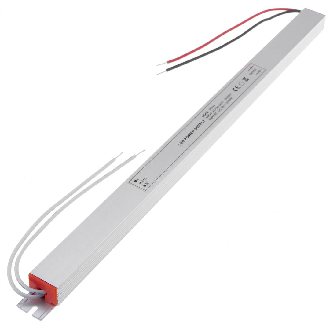 Fuente de alimentación industrial para LED 12VDC 5A. Tamaño 18 x 352 x 15 mm